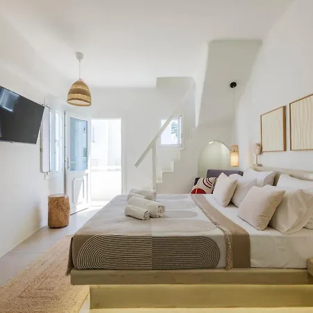 Rooftop Thanos-dival * Megali Ammos (Mykonos)