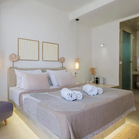 Rooftop Thanos-dival * Megali Ammos (Mykonos)